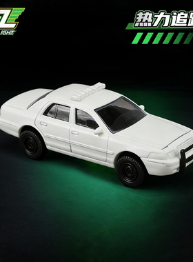 GreenLight绿光车模合金小车1/64热力追踪维多利亚皇冠警用拦截者