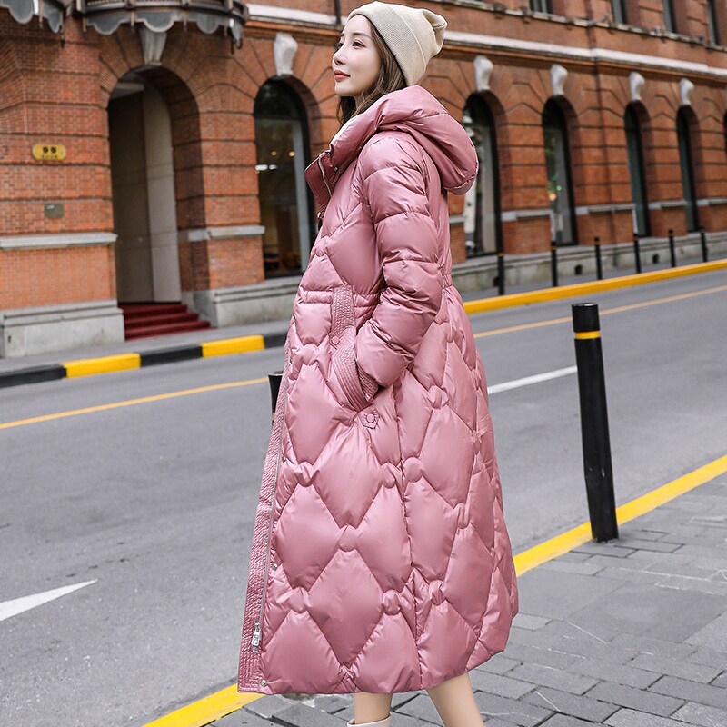 欧货2025冬季新时尚加厚大衣外套高级感亮面过膝粉色羽绒服女长款
