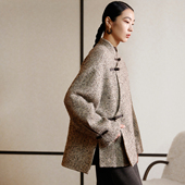 净芙 冬装 新款 如意连云 羊毛人字纹毛呢外套女新中式 盘扣短大衣
