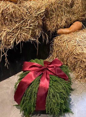 圣诞草垛天竺少女柳杉圣诞装饰松针花环红色挂饰节日布置装饰品