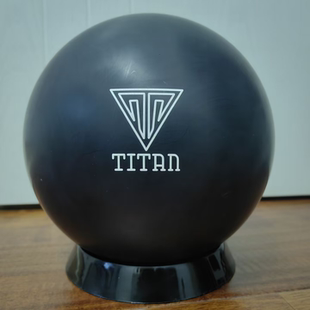 TITAN 飞碟保龄球 11磅 Pyramid品牌定制款 BEL保龄球用品