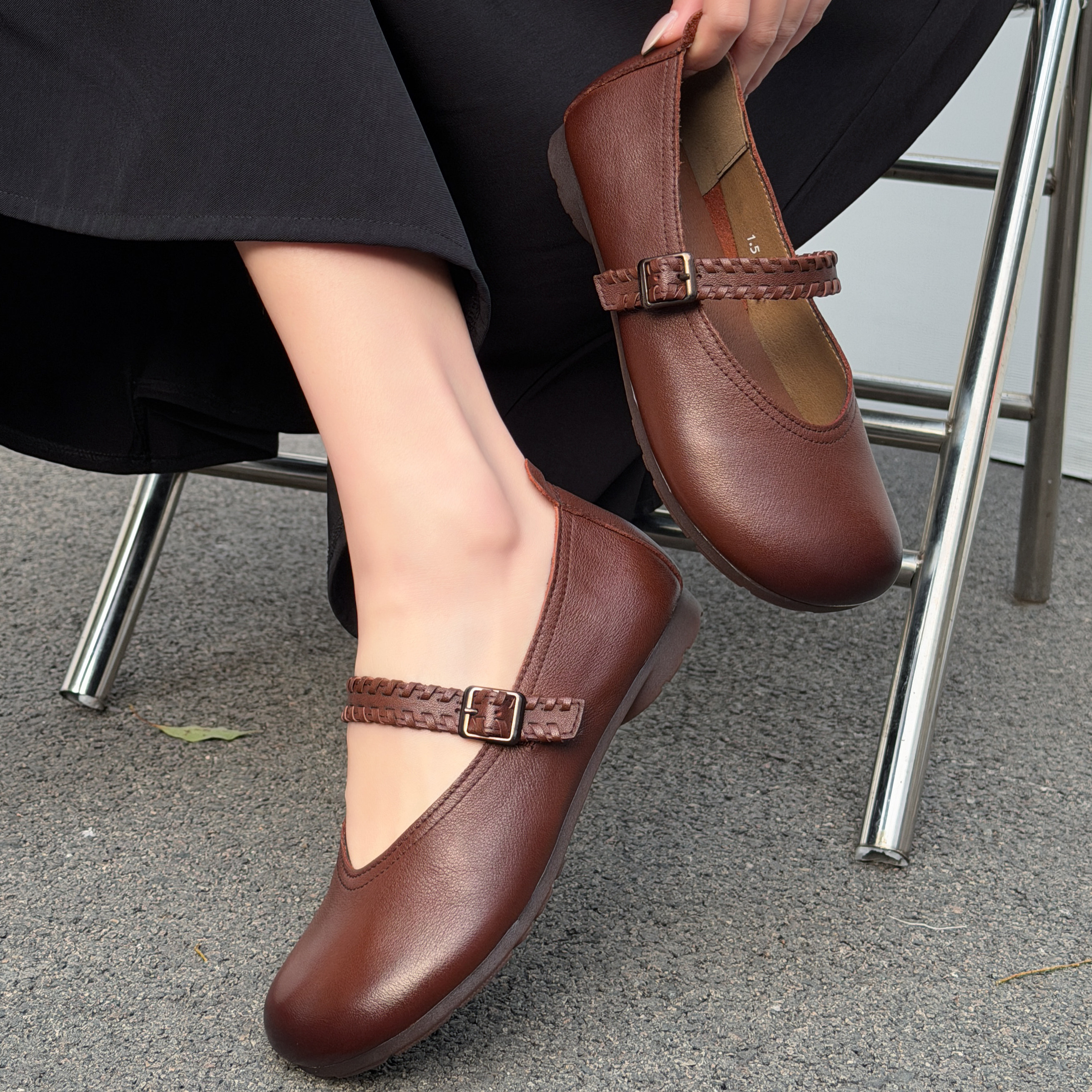 夏发真皮女鞋2026春季玛丽珍奶奶鞋头层牛皮平底牛筋底单鞋妈妈鞋