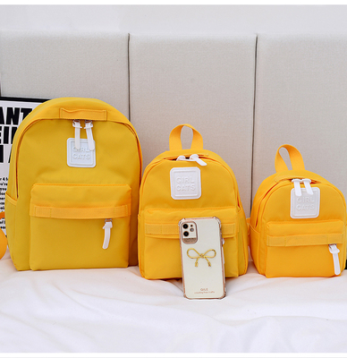 大小号轻便双肩包初中学生校园