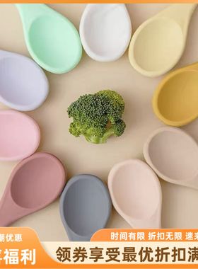 新款硅胶勺子宝宝婴儿喂奶吃饭勺儿童餐具喂水软勺防摔汤勺