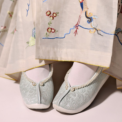 江南朱记【蔓枝】汉服鞋子女原创串珠古风内增高明制马面登云履