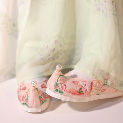 江南朱记内增高汉服鞋