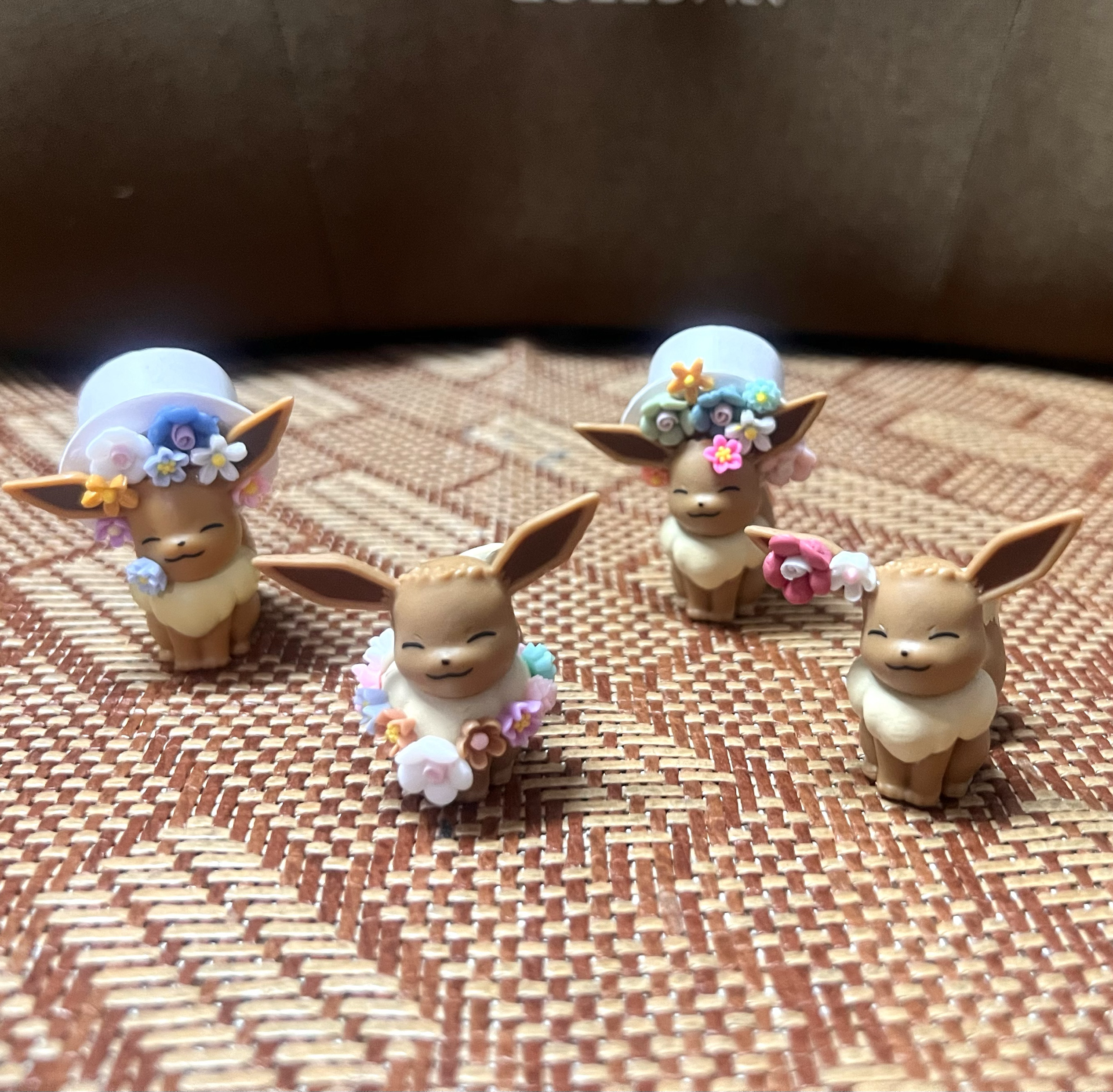 神奇宝贝宠物小精灵口袋怪公仔伊布Eevee伊贝4厘米花朵夏日帽伊布