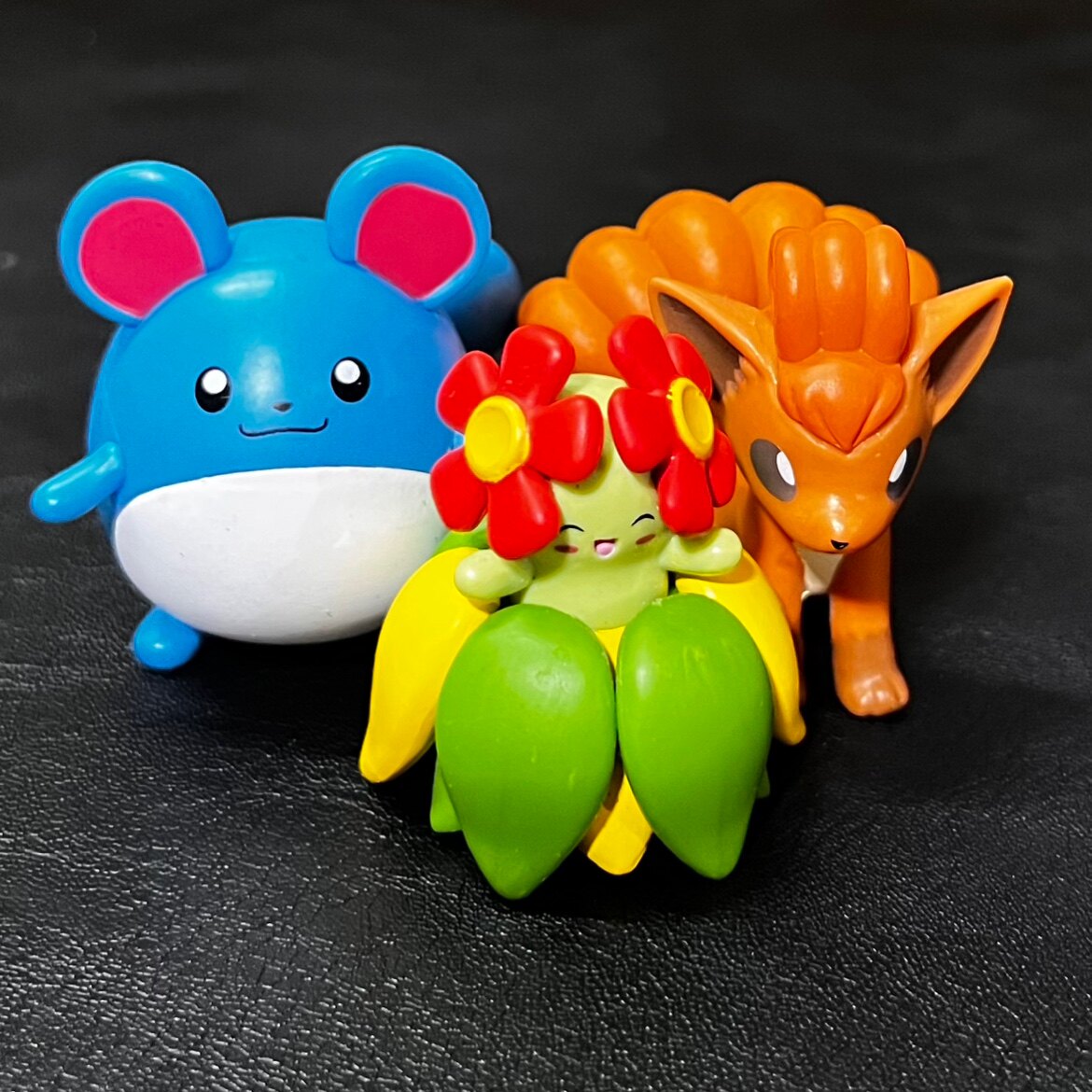 神奇宝贝宠物小精灵宝可梦口袋妖怪公仔美版玛丽露六尾美丽花