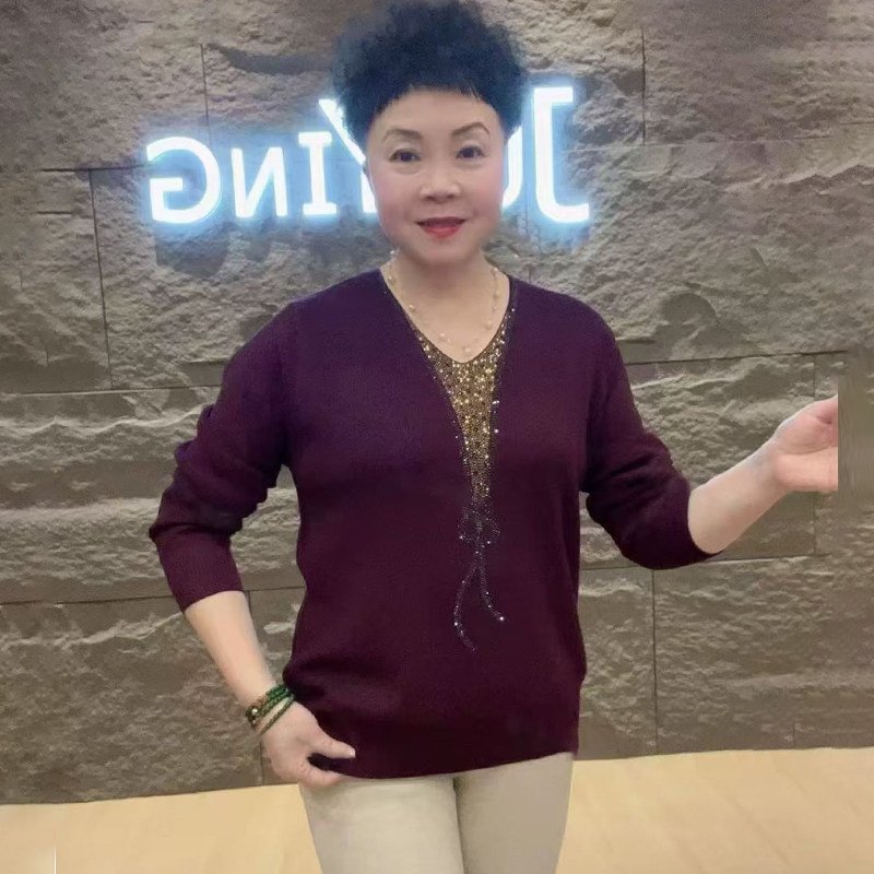 秋冬新款时尚上衣洋气长袖针织减龄女装中老年宽松妈妈打底衫毛衣