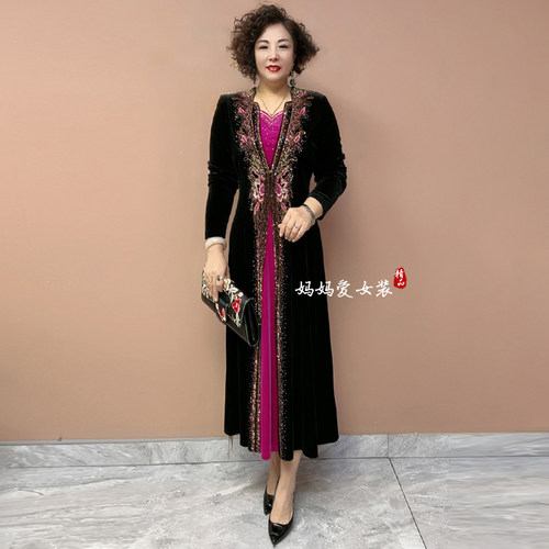 气质妈妈镶钻连衣裙高档丝绒裙子