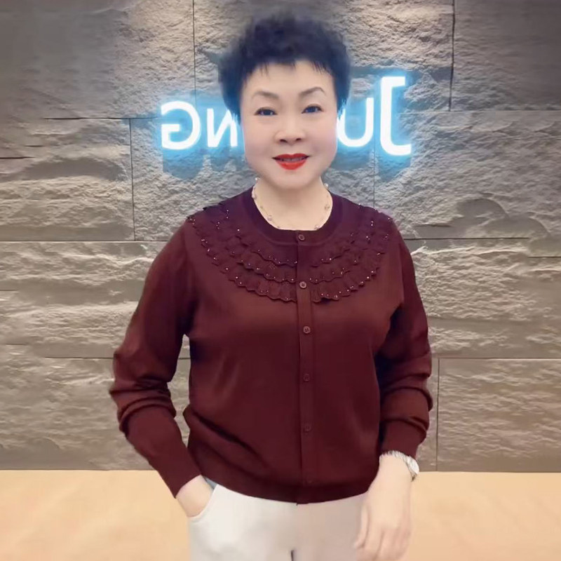 高品质！设计感花边领纯色针织衫