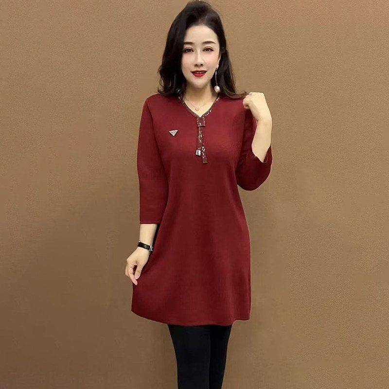 V领针织中长款毛衣妈妈打底裙子