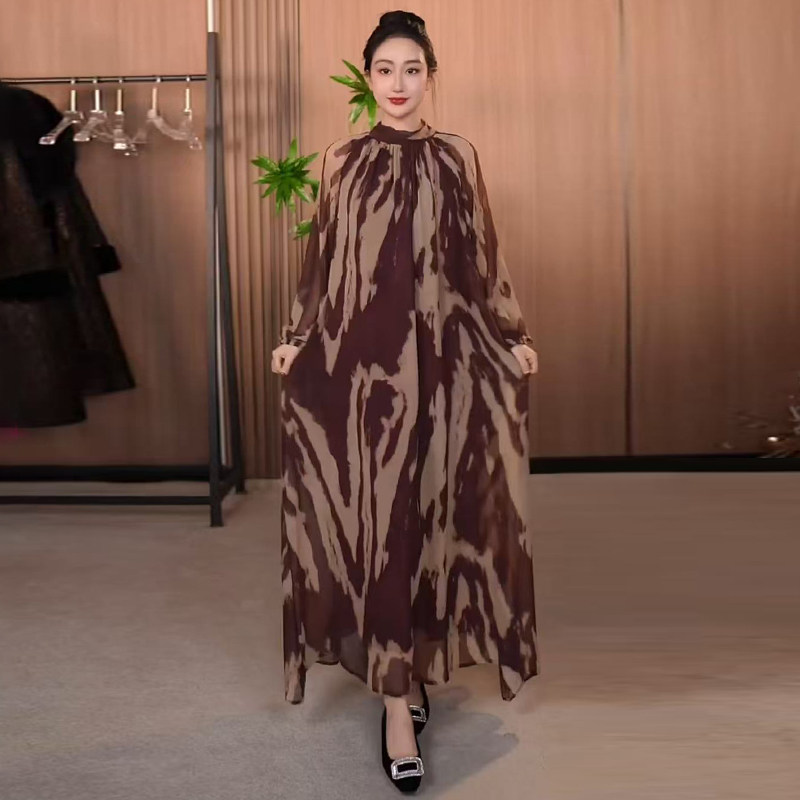 法式优雅时尚古典印花衬衫裙女春夏新款宽松大码轻薄休闲风长裙子