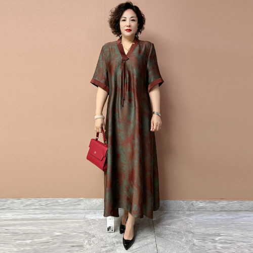 真丝连衣裙妈妈宽松大码显瘦长裙