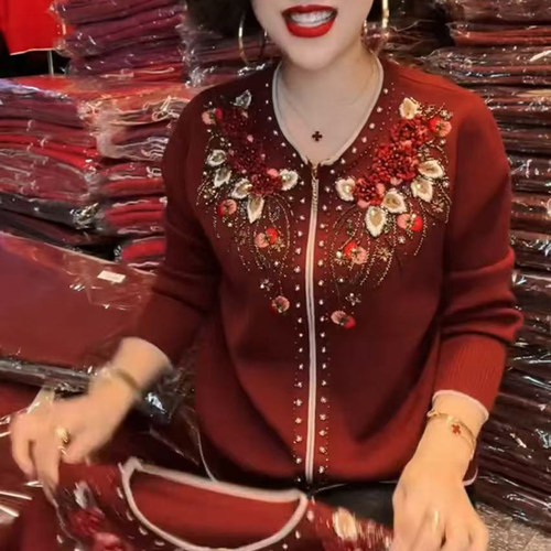 重工立体花休闲减龄针织妈妈外套