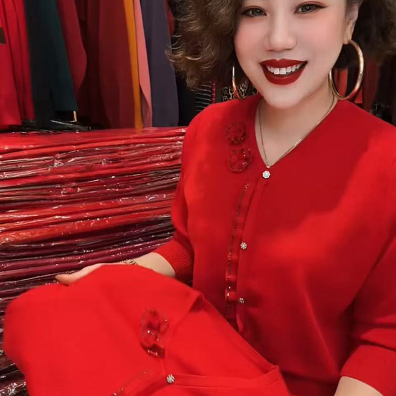 秋冬新款套头洋气V领立体花针织女士长袖保暖打底衫减龄百搭上衣
