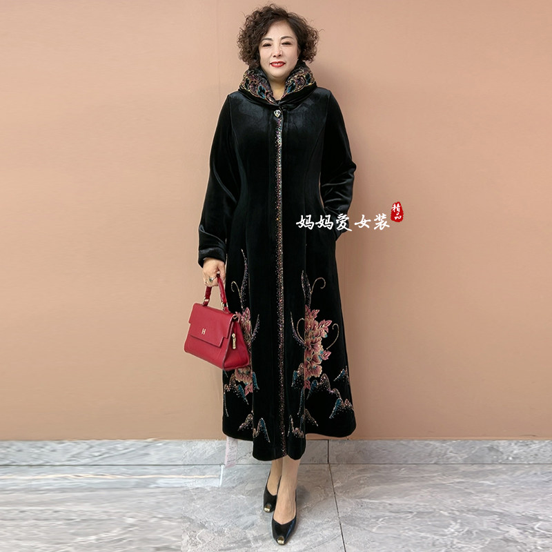 高品质!妈妈丝绒刺绣保暖大衣女