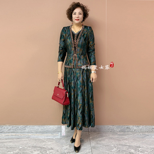 气质妈妈收腰连衣裙2025秋冬新款中年妈妈装洋气大码假两件长裙子