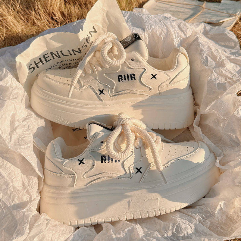 原创小众厚底小白鞋女2026新款春款厚底帆布鞋休闲板鞋运动鞋单鞋