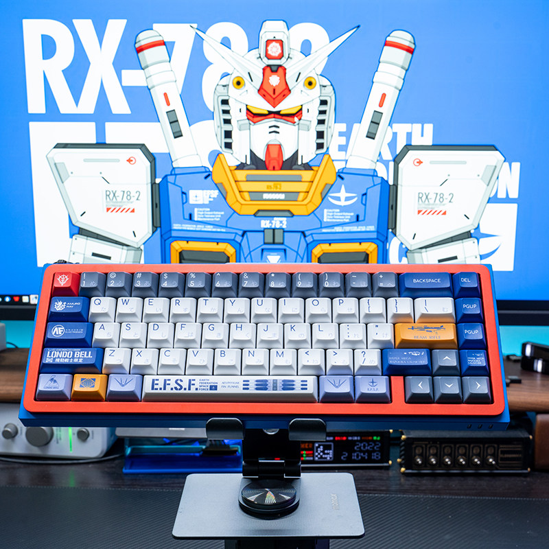 钛威乐 T3-高达 客制化67键 三模 铝合金炫彩铭牌 gasket机械键盘