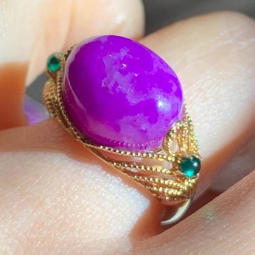 天然南非舒俱来戒指冰飘啫喱体紫红果冻樱花18k金搭配绿宝石相亲