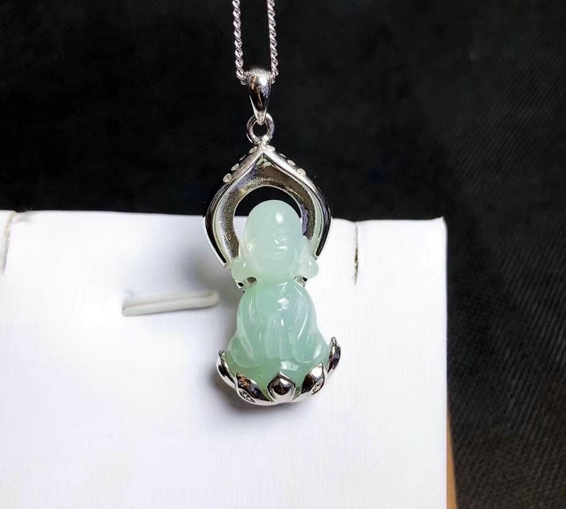 S925纯银镶天然正品翡翠豆青种小沙弥佛吊坠项链玉石小和尚玉坠子