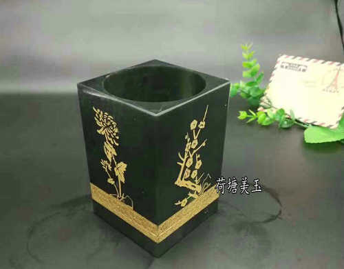 天然和田玉青玉精雕方形笔筒摆件花中四君子梅兰竹菊文房收藏用品