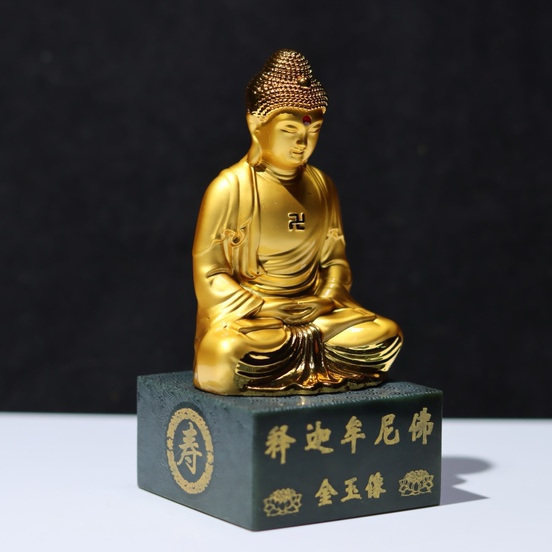 新疆和田玉佛摆件金镶玉佛车摆青玉释迦摩尼玉印客厅玄关礼品