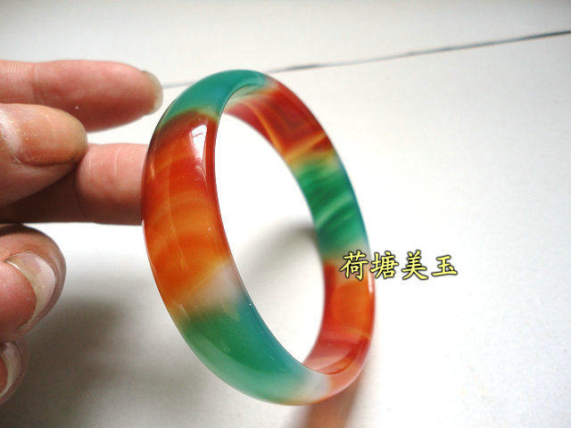 纯天然巴西玛瑙玉镯子水晶手镯天然三彩色手镯七彩首饰女款包快递