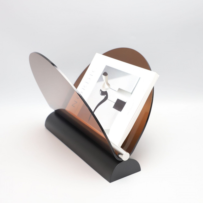 现代简约棕色亚克力杂志架摆件样