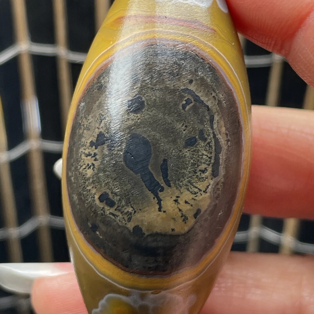 战国红玛瑙精品俏色天然天眼桶珠颈饰