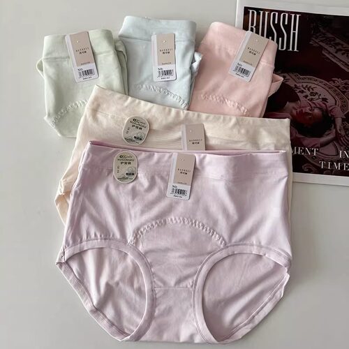 50支精梳棉蚕丝护宫女士三角内裤