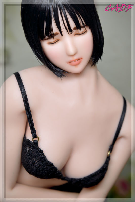日拍仿妆 预定女兵人sexy头雕闭眼头可接tbleague