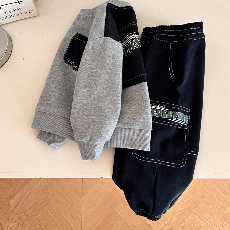 男童牛仔裤卫衣套装2026春款个性帅气男孩牛仔拼接休闲运动两件套