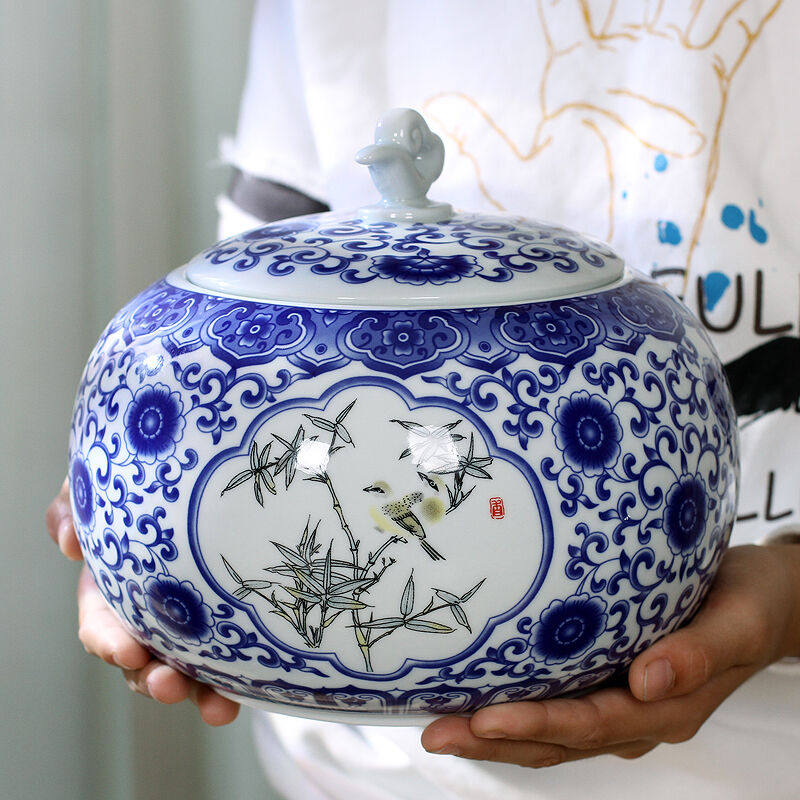 青花瓷密封罐陶瓷中式宫廷风祥云通用大号普洱茶存储罐家用摆件