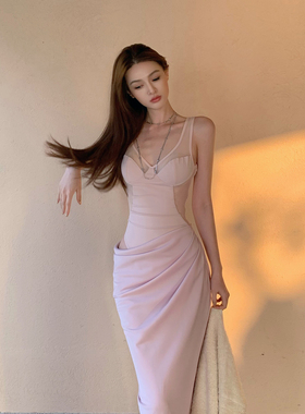 Lienni2025冬季新款定染淡粉镂空收腰假两件长款内搭吊带连衣裙女