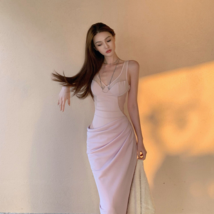 Lienni2025冬季新款定染淡粉镂空收腰假两件长款内搭吊带连衣裙女