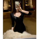 Lienni2025秋冬新款 内搭连衣裙女 收腰显瘦镂空时髦洋气中古长袖