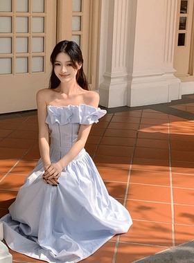 Lienni2025新款气质镂空褶皱收腰显瘦拼接鱼线长款斜肩连衣裙女