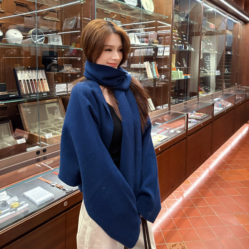 宽松显瘦短款松弛廓型围巾外套女