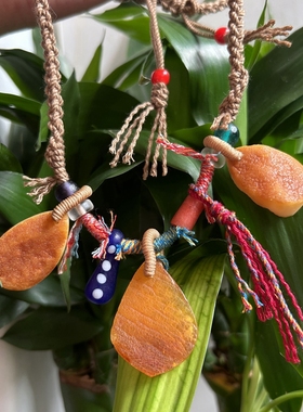 天然蜜蜡民族原皮未打磨文玩饰品