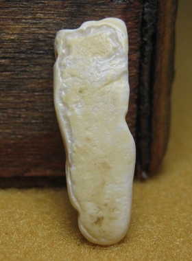 高古老白贝贝吊坠7×20mm