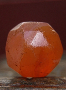 千年老刻面朱砂玛瑙珠11×10.5mm