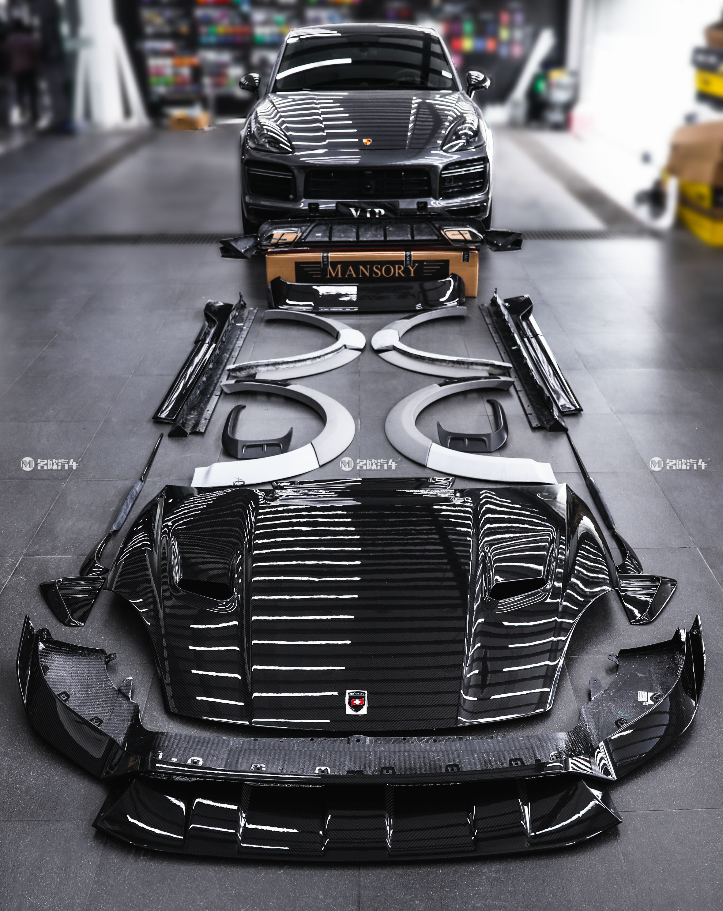 卡宴turbo mansory包围套件 前唇 后唇 机盖 侧裙 尾翼 顶翼 轮眉