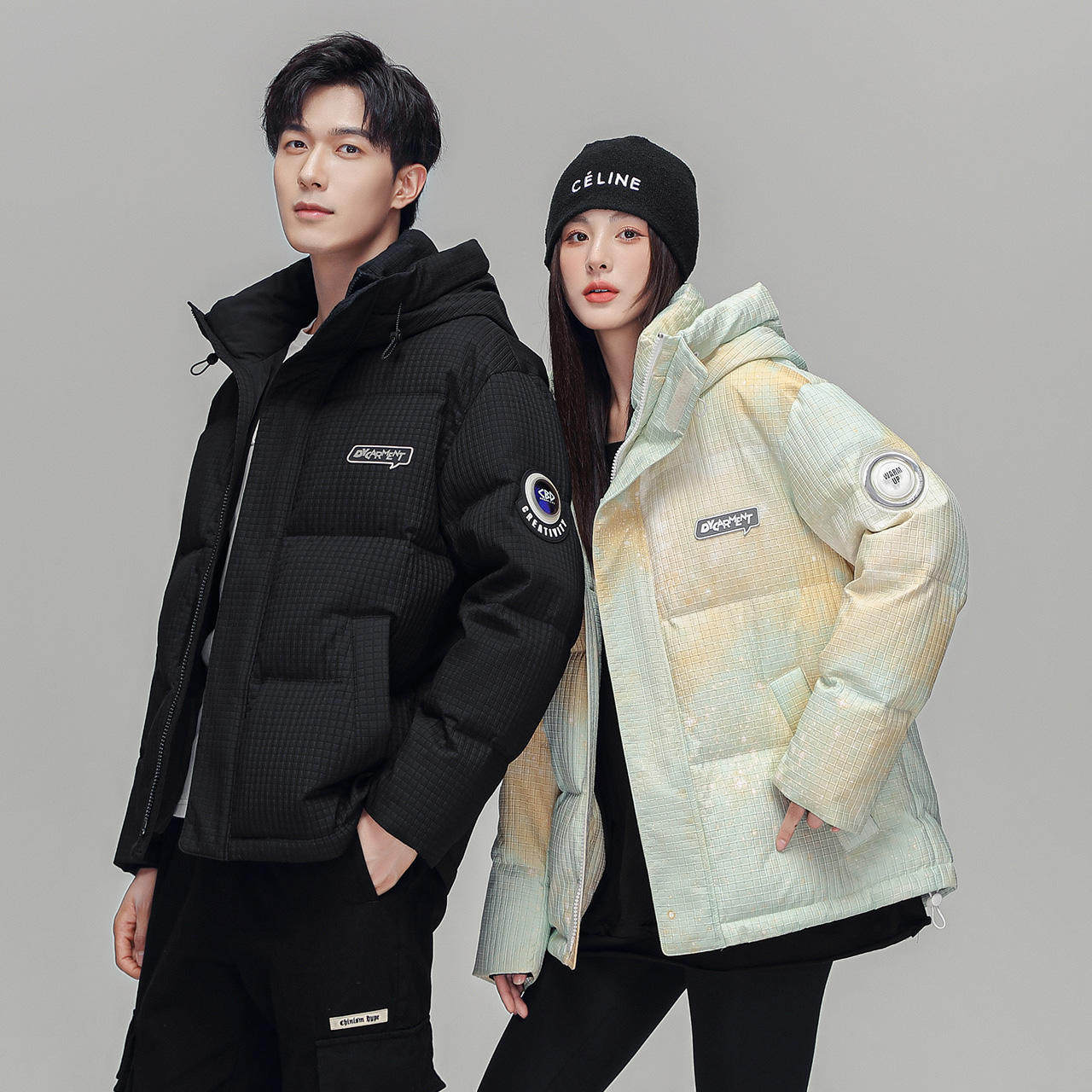 雪中飞2023秋冬新款时尚连帽星空印花男女同款情侣羽绒服外套