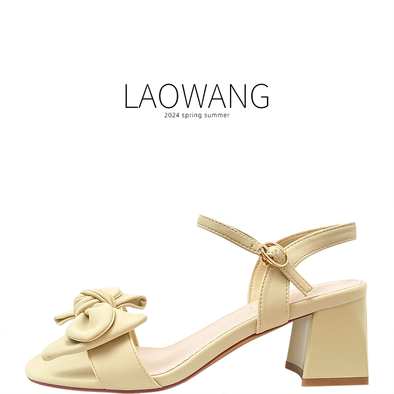 商场撤柜一字带凉鞋女鞋2024夏季新款小香风高跟鞋露趾优雅一字扣