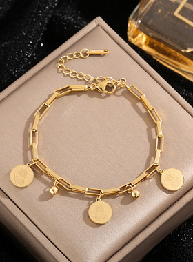 挚柔不锈钢女王头像圆牌手链男女