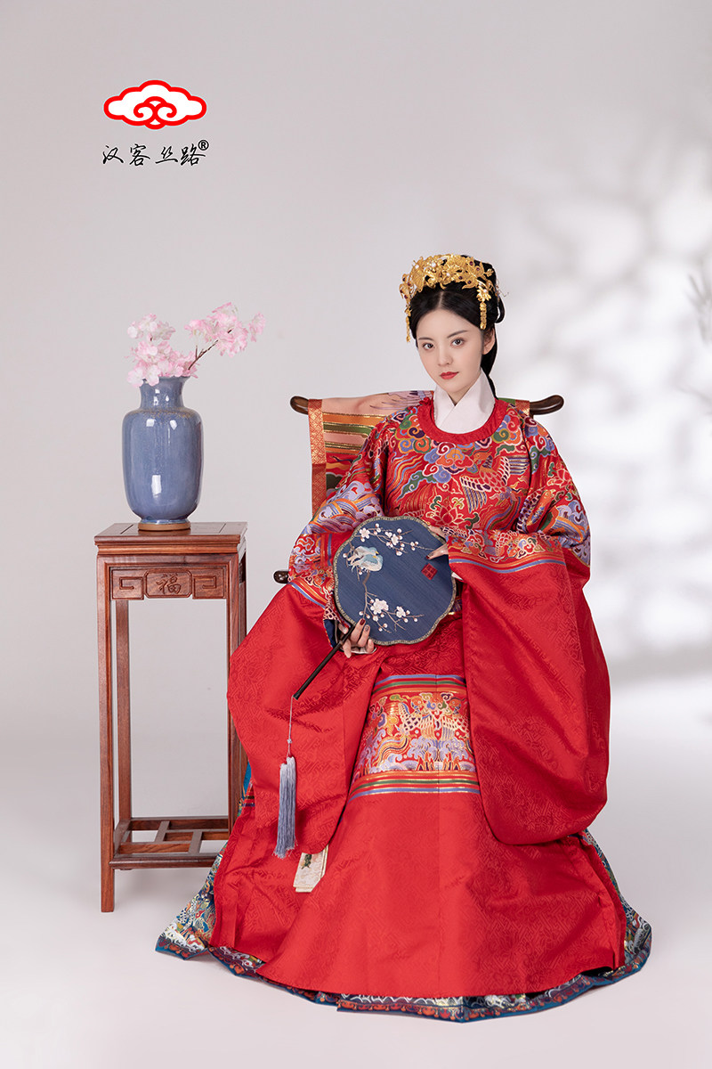 汉客丝路明制云肩织金妆花圆领袍