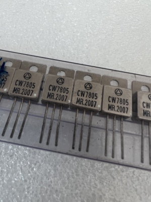 三端稳压器 CW7805  现货实拍 当天发货