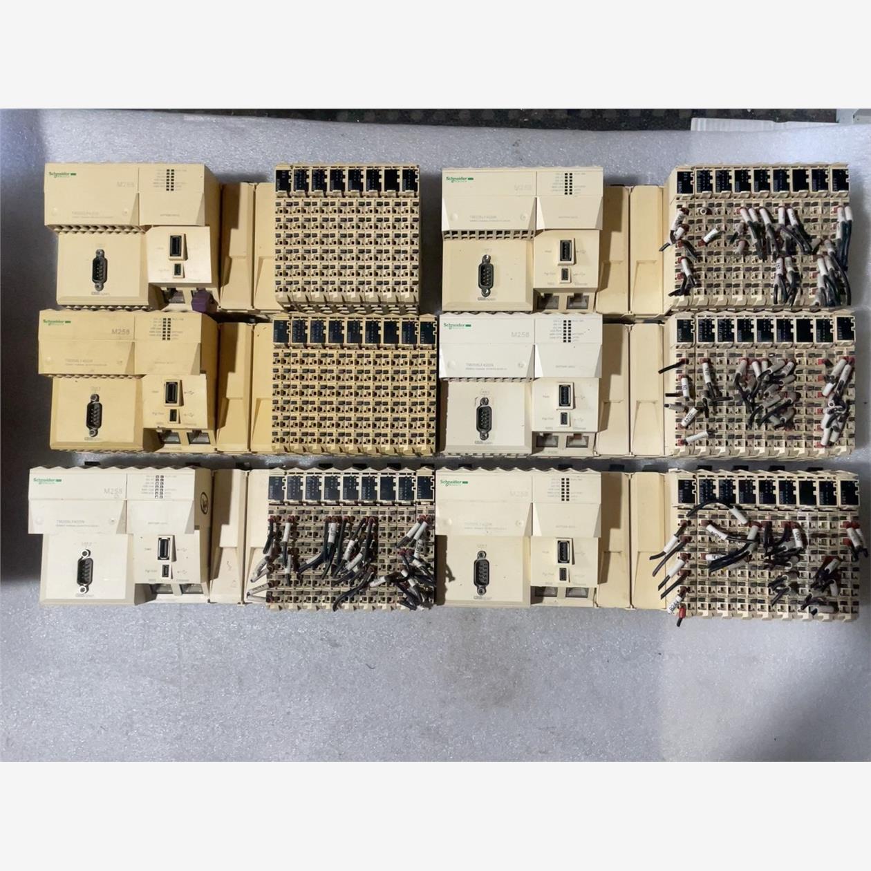 施耐德M258PLC模块、TM258LF42DR拆机包好实图议价下单